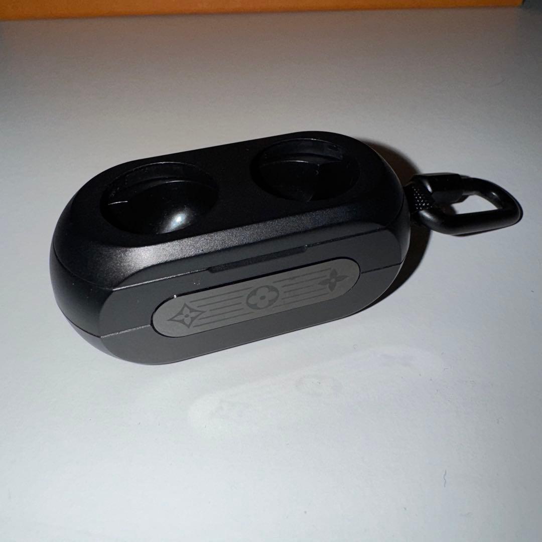 ルイヴィトン　ホライゾンライト・アップイヤホン　ゴールド　QAB220