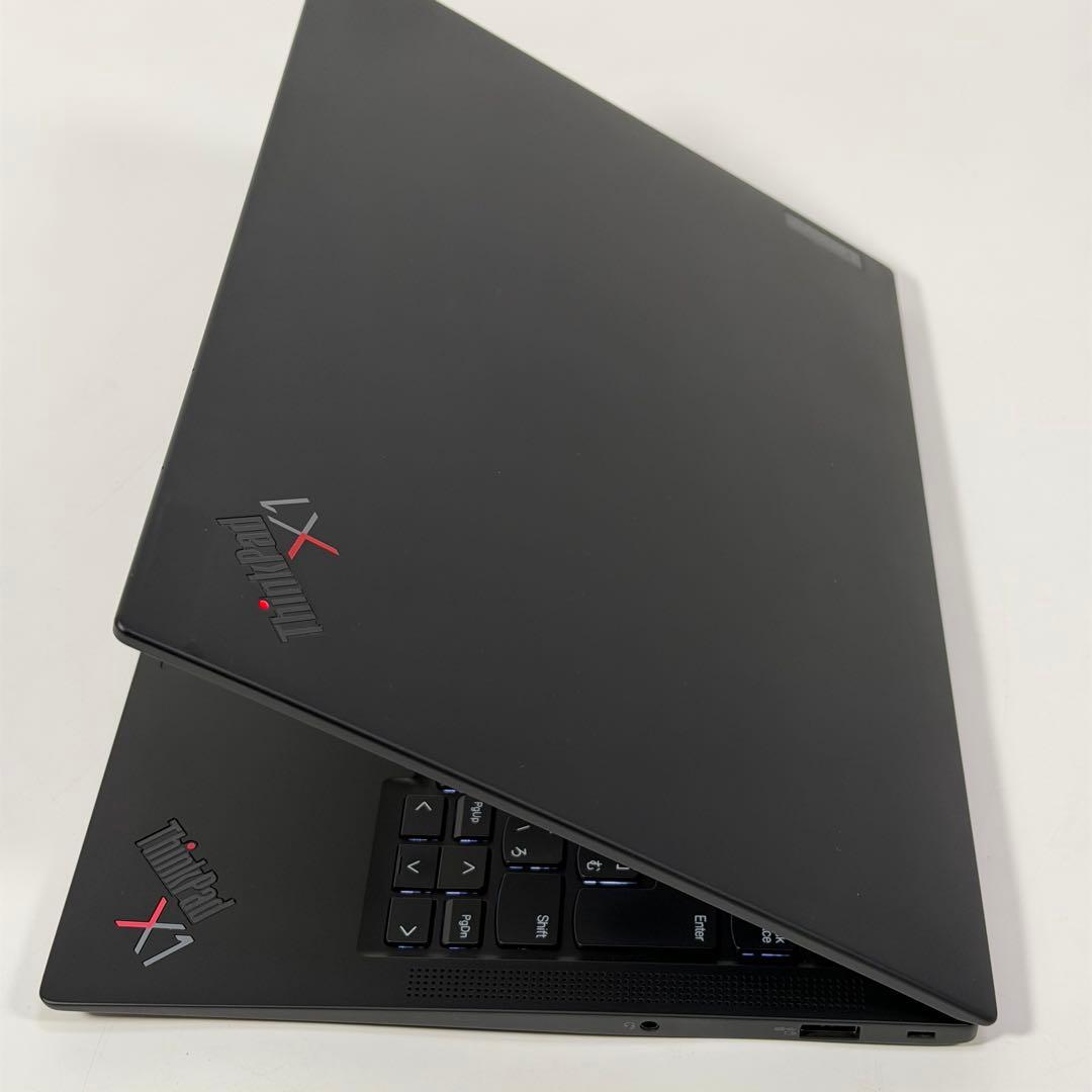 Windowsノート本体 88.Lenovo X1CarbonGen9 i5-11/256GB 8GB