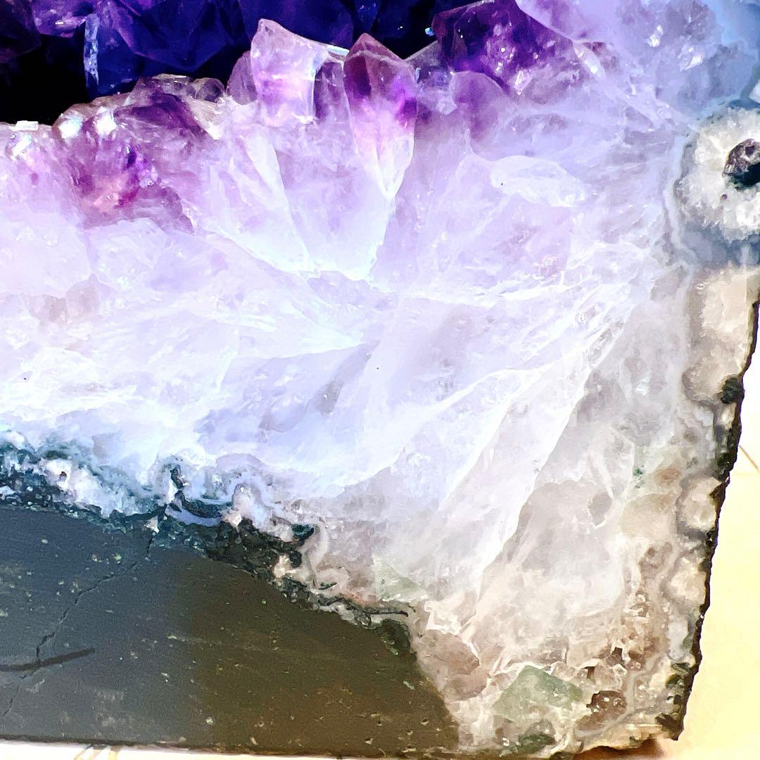 アメジストドーム　天然石　大型　高さ54cm 横幅23.5cm 奥行き22cm