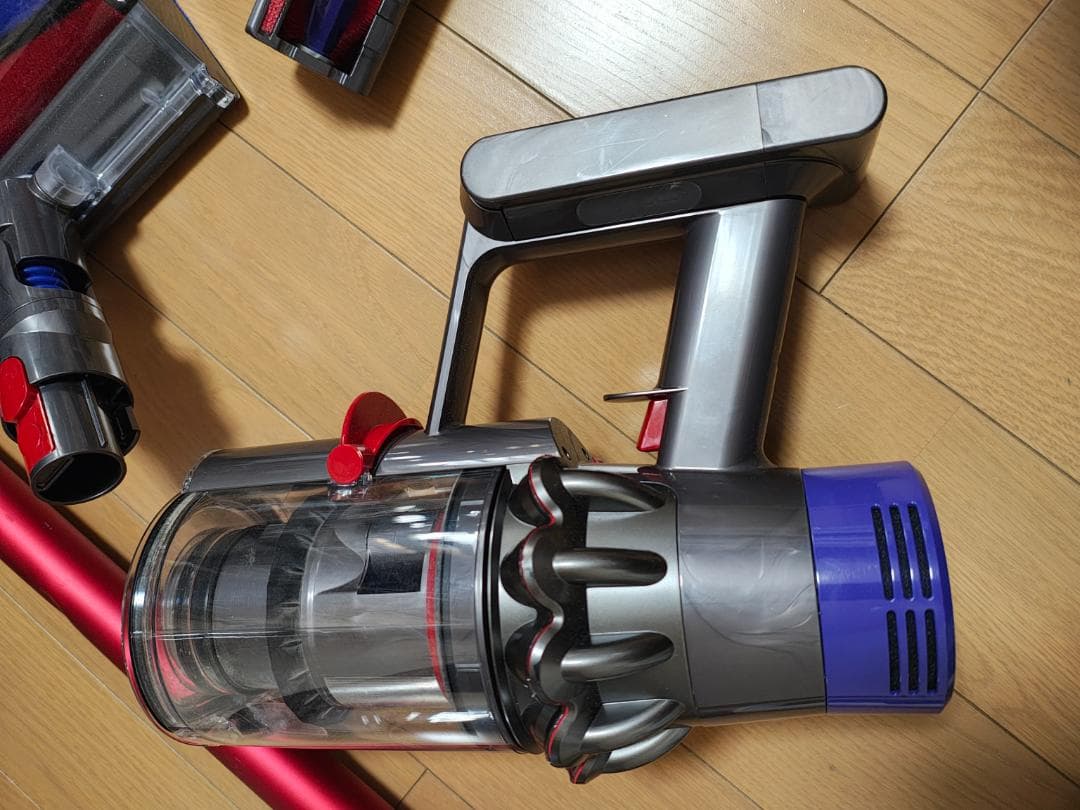 ダイソン★掃除機★V10★ＳV12★純正バッテリー新品と大差なし★スタンド付き