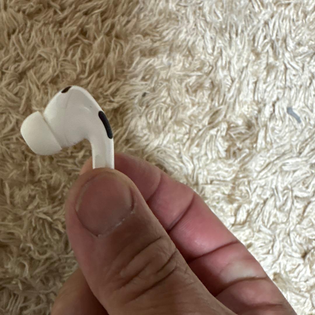 AirPods Pro第二世代　タイプC本体 ホワイト 充電ケース付き
