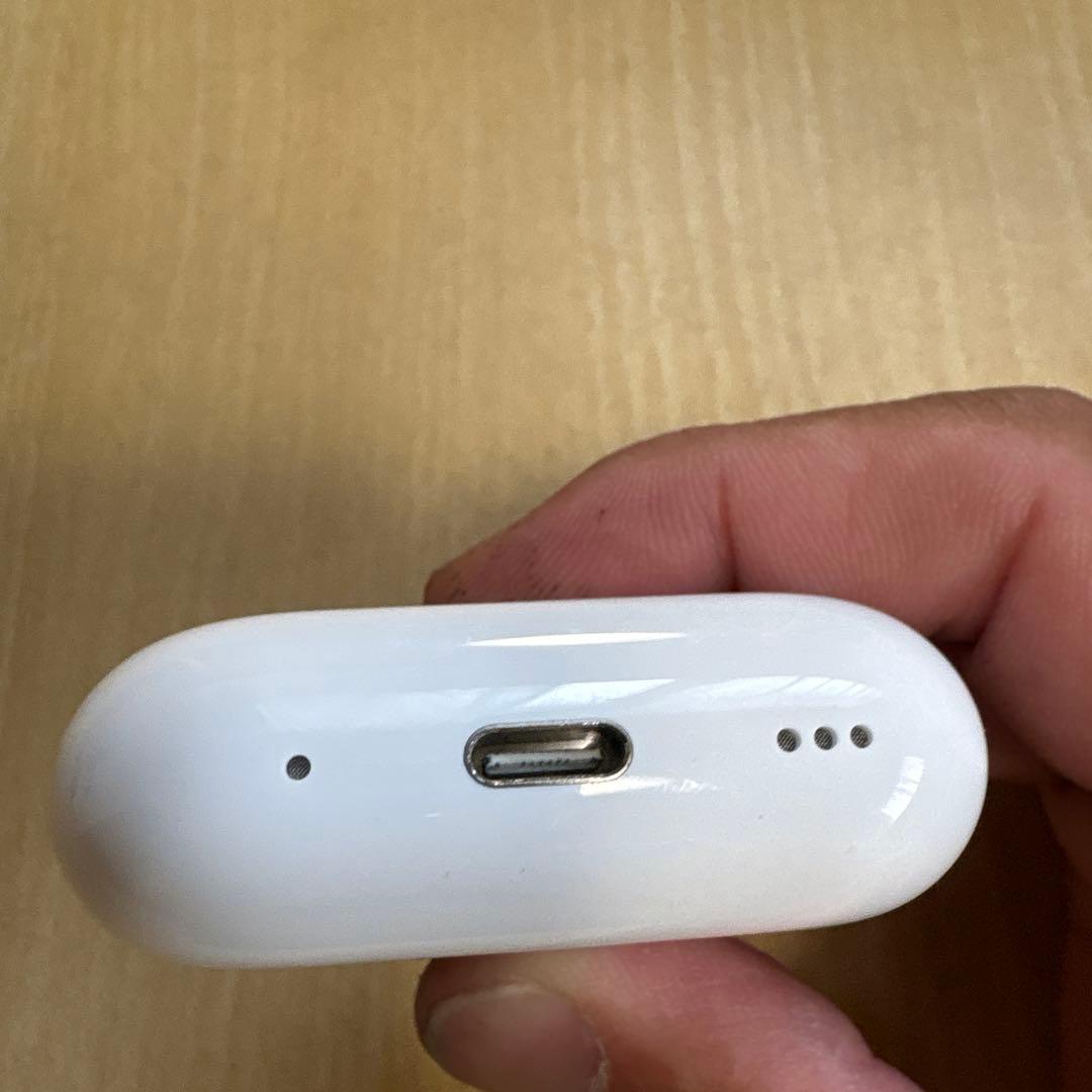 AirPods Pro第二世代　タイプC本体 ホワイト 充電ケース付き