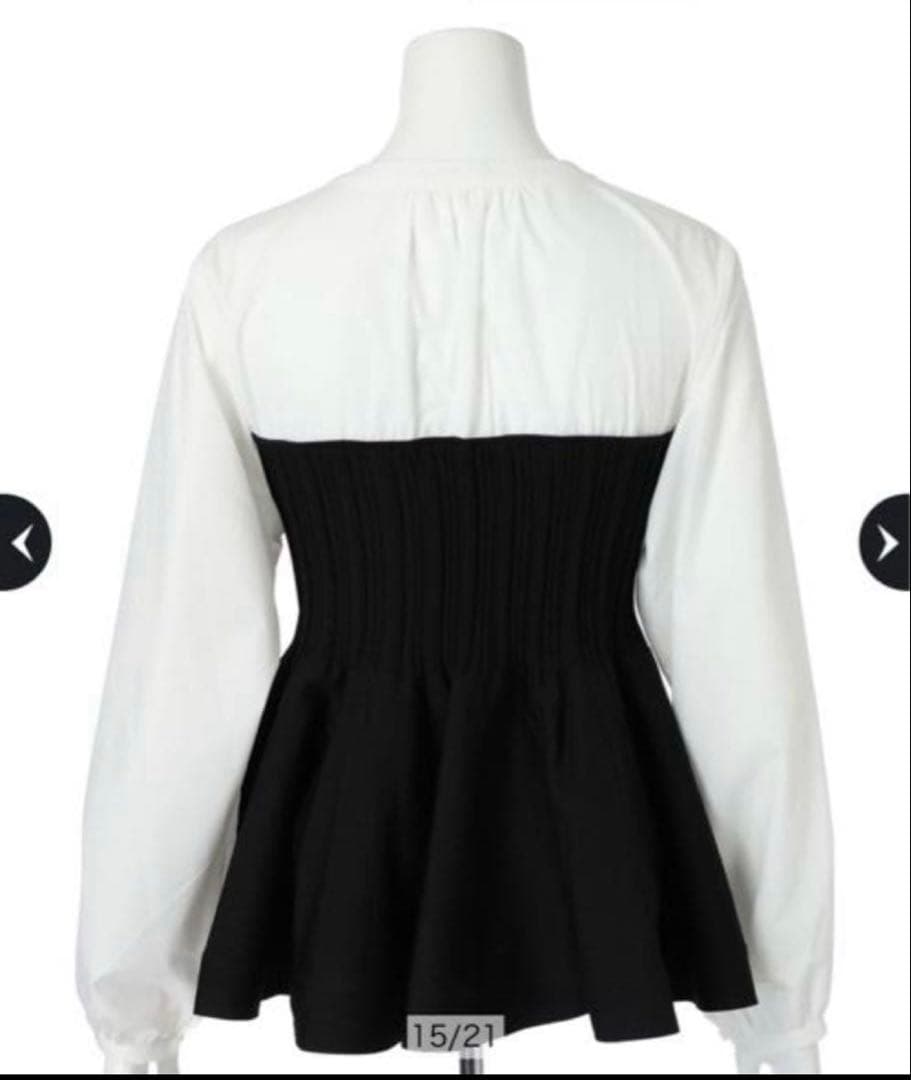 新品⭐︎ジャスグリッティー シャツレイヤードライクニット　ペプラム長袖