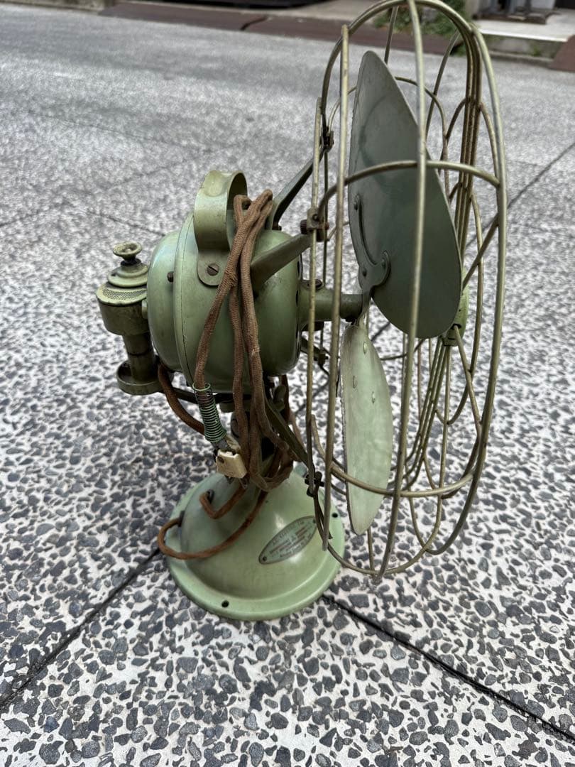 日*1様 三菱電機製の古い レトロ 卓上扇風機 グリーン 3枚羽アンティーク