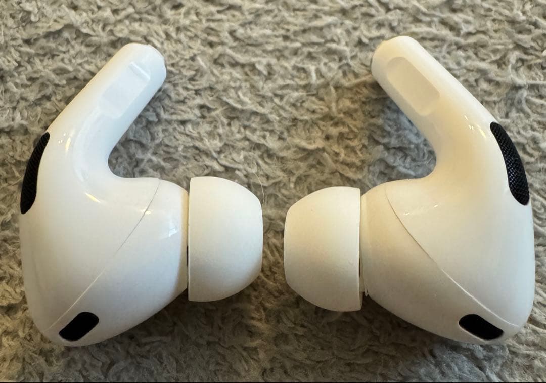 Apple AirPods Pro第2世代、AZLAイヤーピース付き