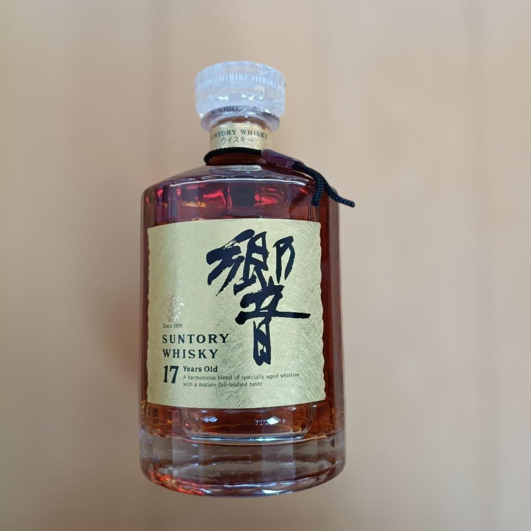 サントリー 響 17年 ゴールドラベル 化粧箱付き