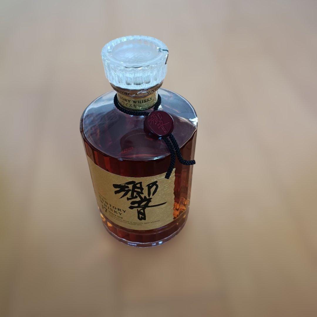 サントリー 響 17年 ゴールドラベル 化粧箱付き