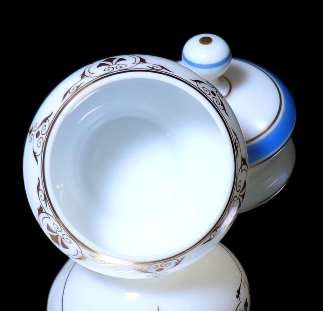 オールド・バカラ 激レア 純白オパーリンクリスタル製金彩エナメル彩蓋物 小物入れ