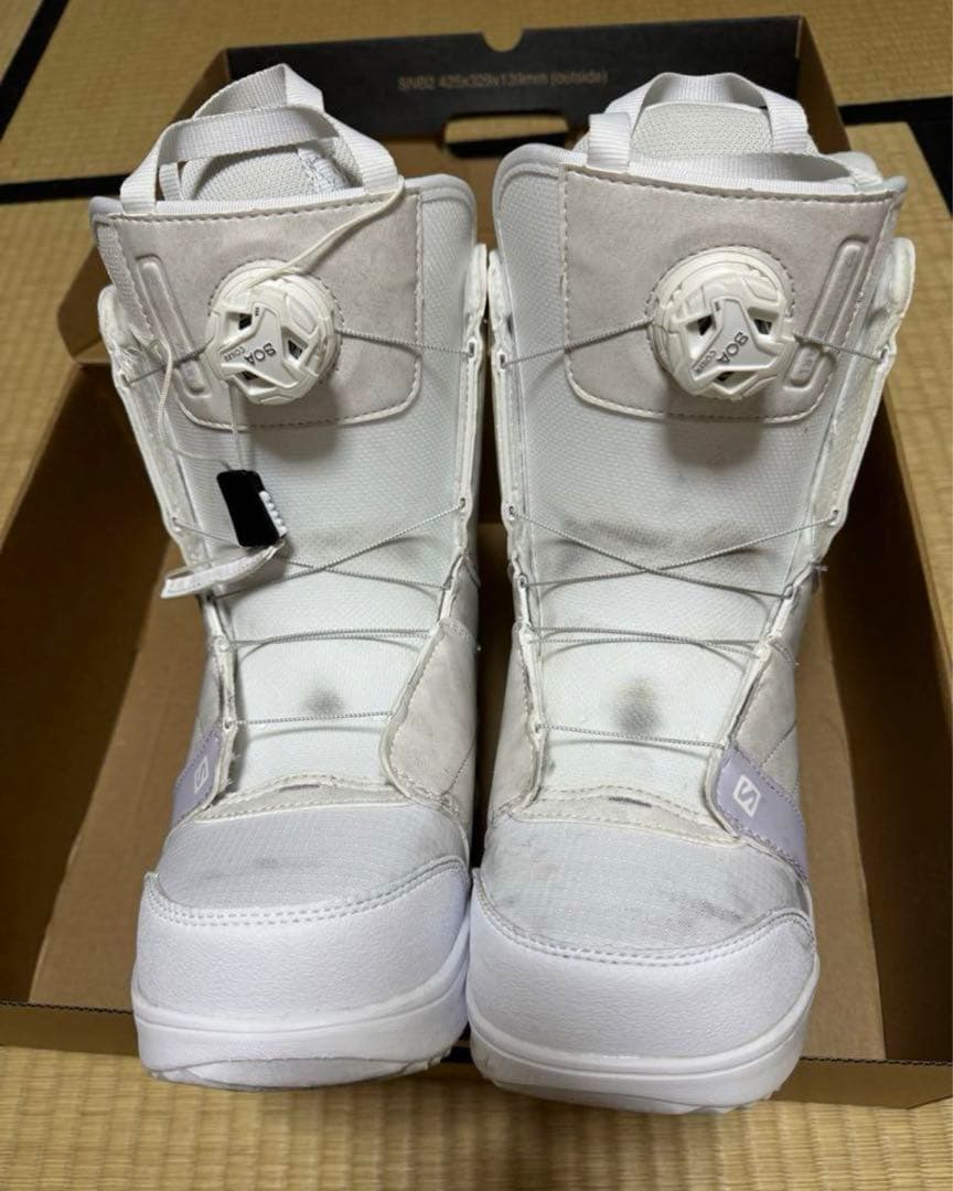 SALMON スキーブーツ　女性