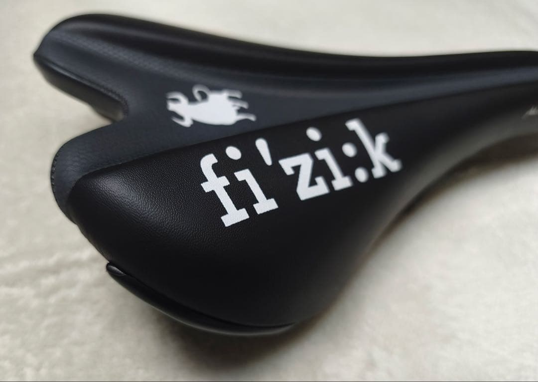 fi'zi:k ALIANTE VERSUS X カーボンレール229g