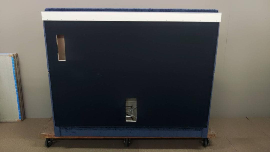 ☆送料無料☆ ハイバックソファ / 造作家具 / 照明付 / 展示品