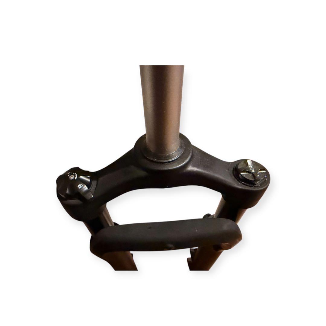 MATE X EVO 純正フロントフォーク エアサス