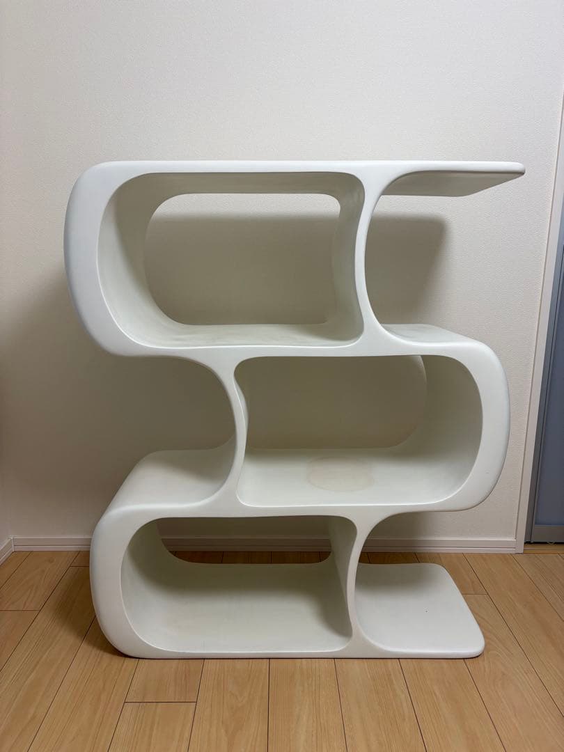 ぺ*る様 ドラゴンシェルフ 3段 ミドルタイプ FRP 河谷 成樹