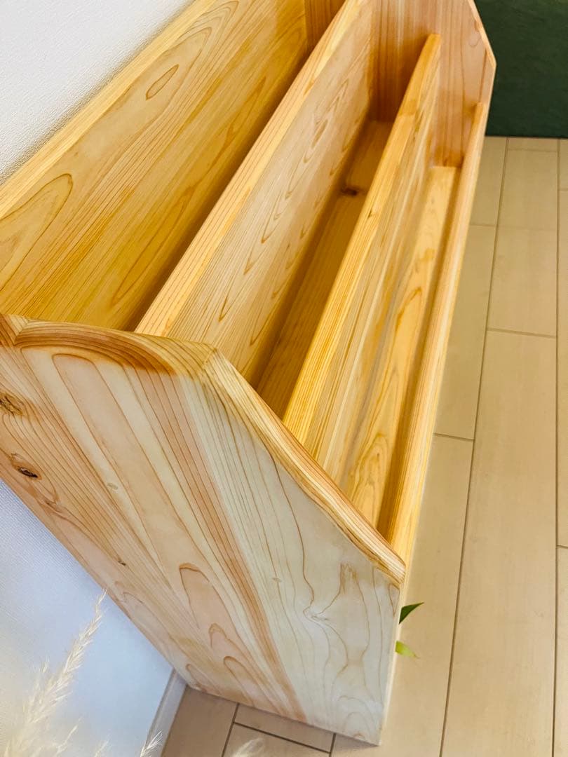 ひのきの絵本棚　ブックシェルフ　本棚　無垢材家具　桧　檜