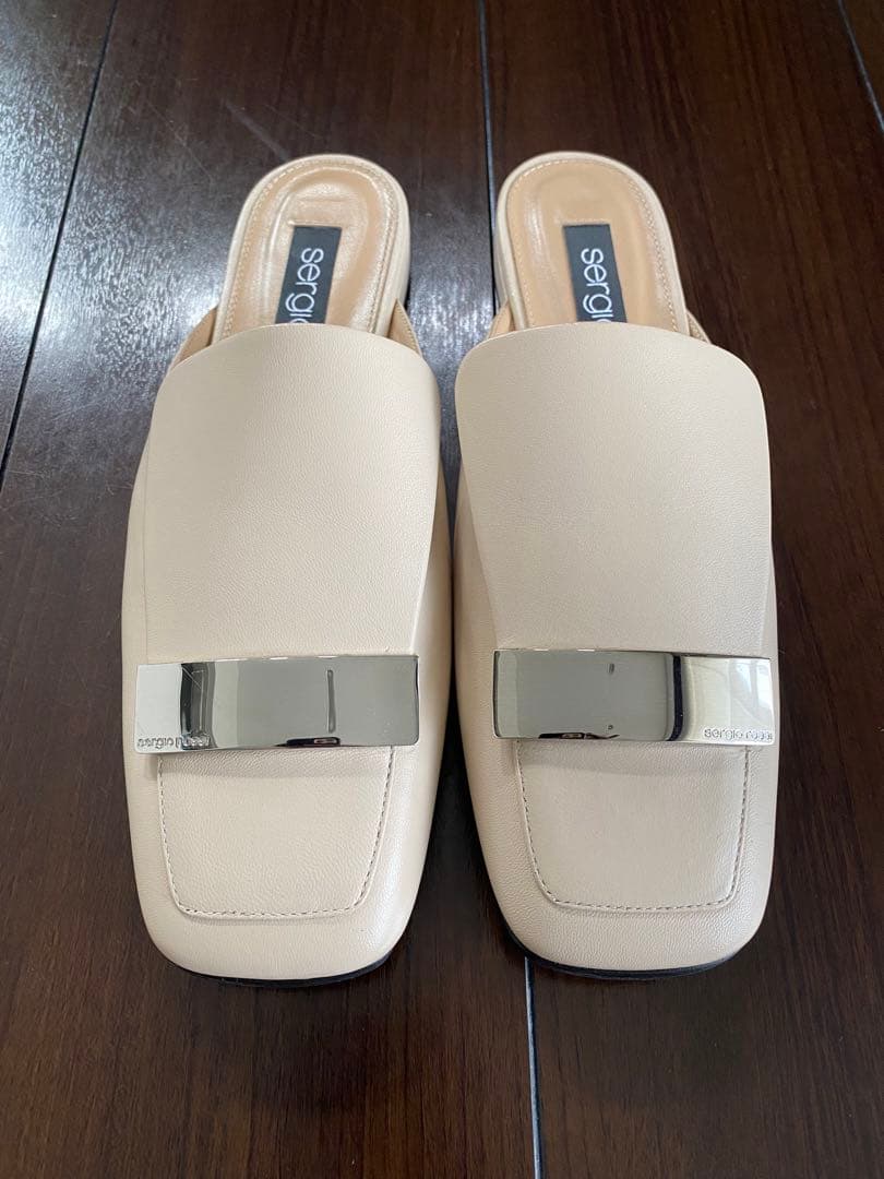 セルジオロッシsr1 ミュール