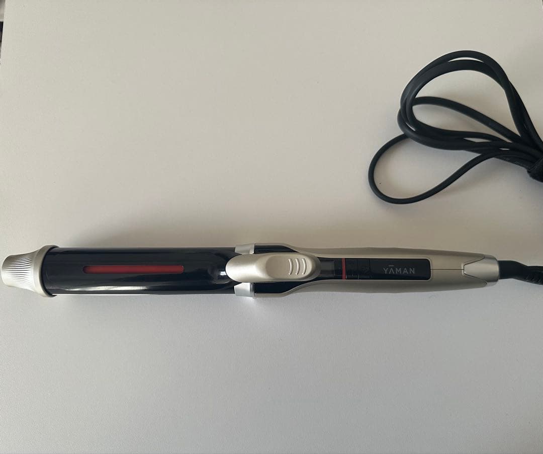 スムースアイロンフォトイオンカール　 本体、外箱、破れ、汚れ等ありません。