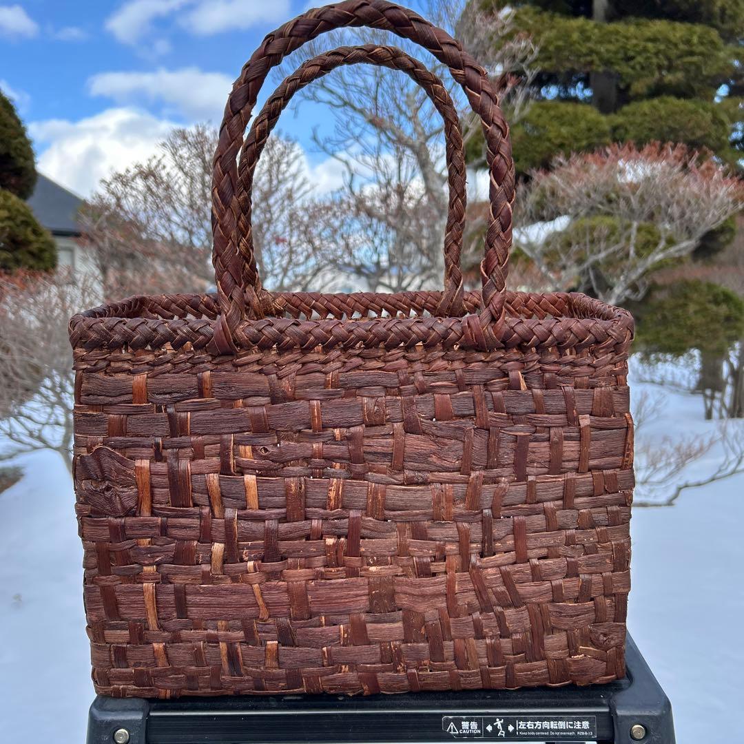 山葡萄カゴバッグ