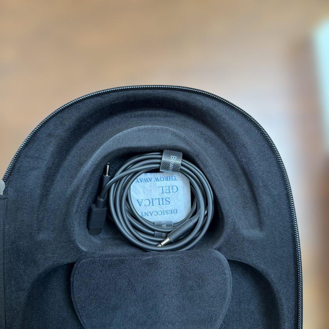 ヘッドホン Px8 BLACK