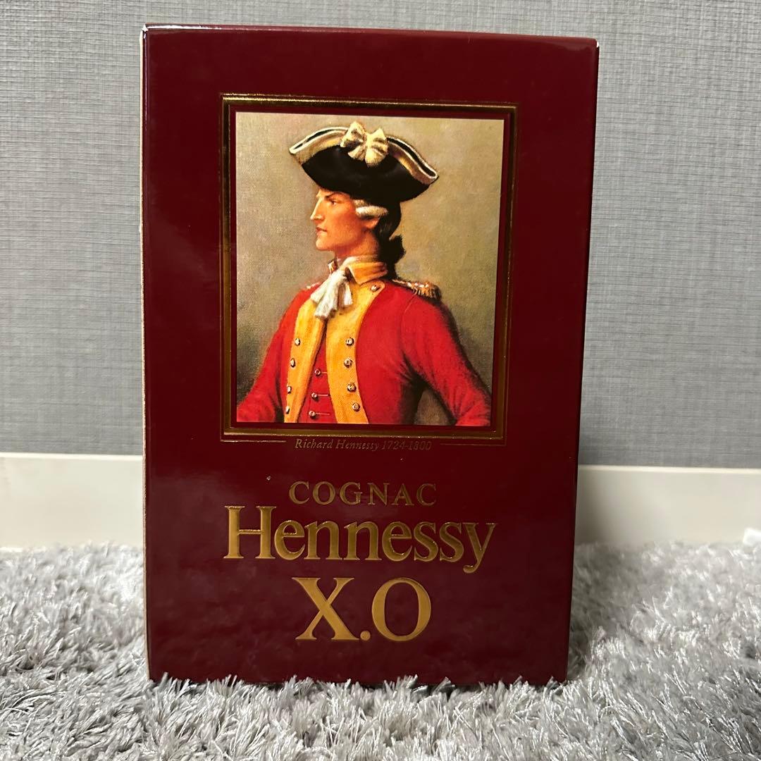 Hennessy XO コニャック 金キャップ箱入り 700ml クリアボトル