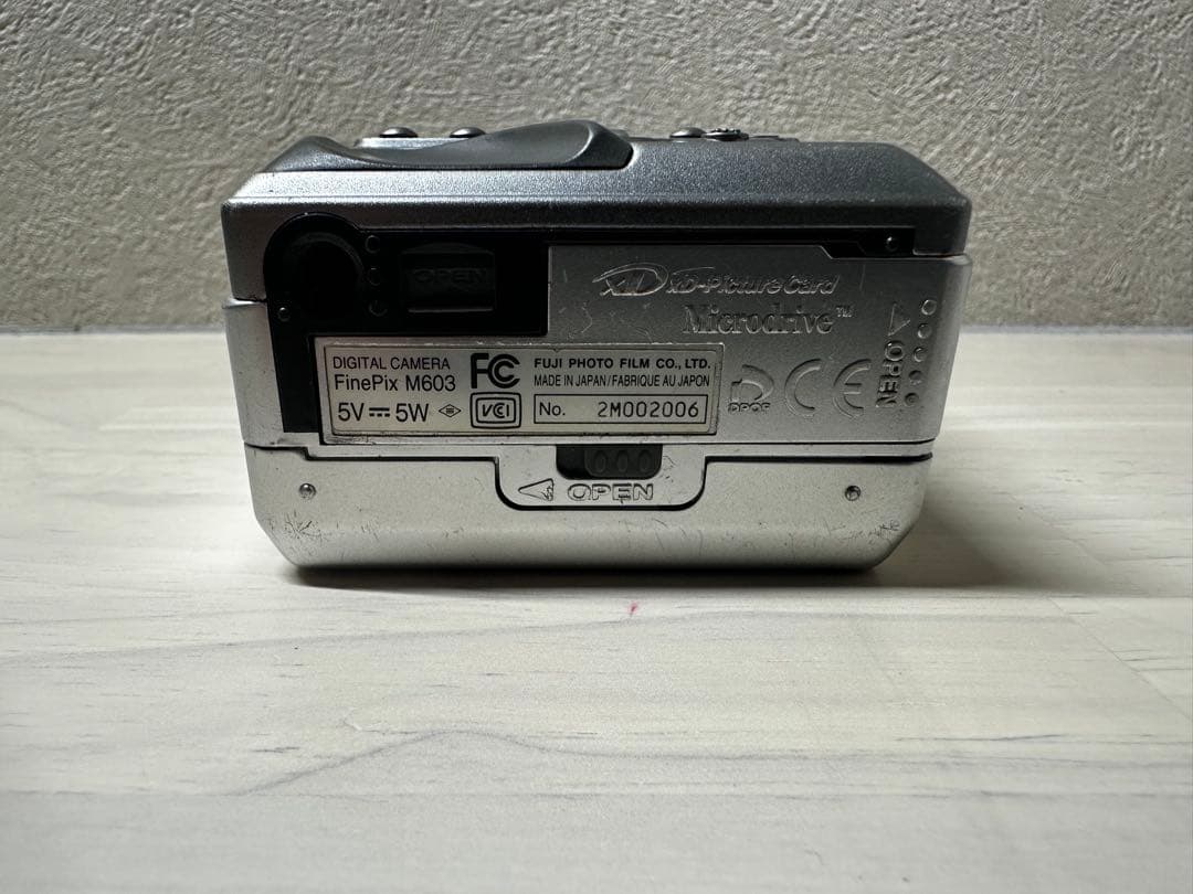 動作品【希少】FUJIFILM FinePix M603 富士フィルム デジカメ