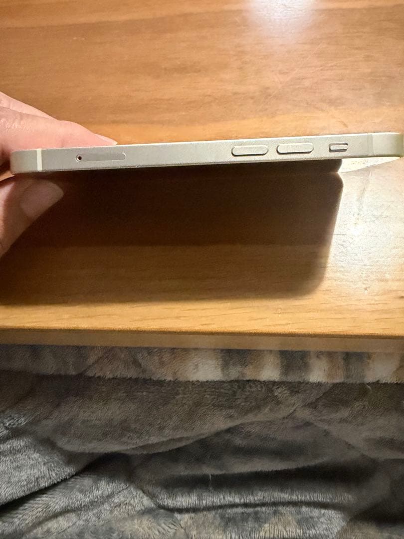 バッテリー86% Apple iPhone 13 mini 128gb ホワイト