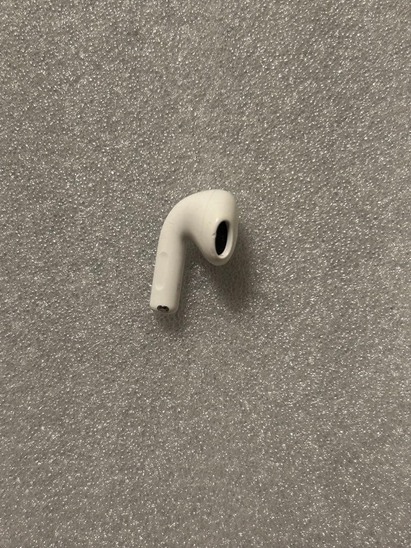 AirPods 第四世代 ANC搭載モデル　保護ケース付