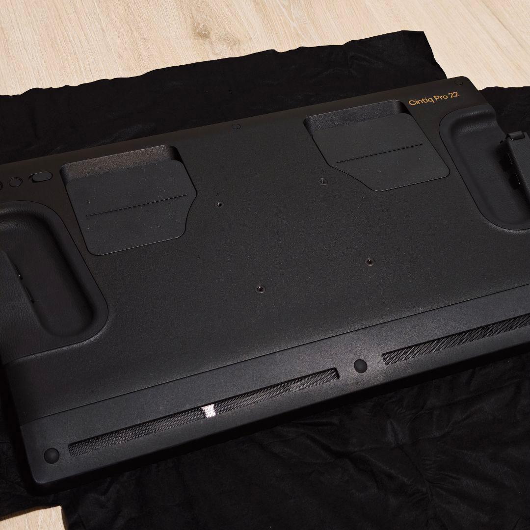 Wacom Cintiq Pro 22 DTH227K4C 箱付き