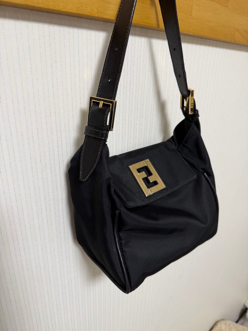 FENDI フェンディ ワンショルダーバッグ バニティ 黒 ナイロン FF 金具