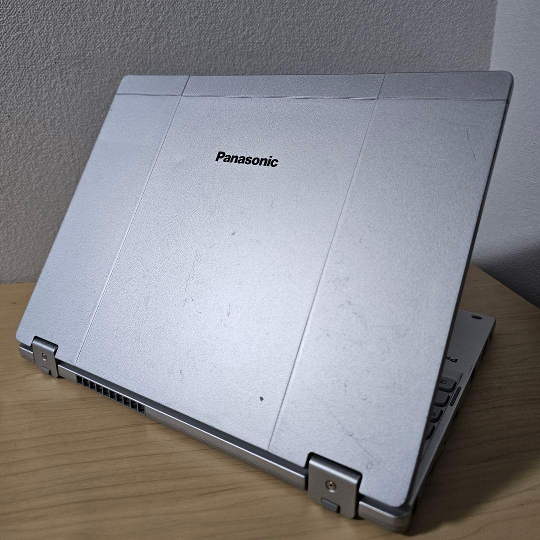 Panasonic CF-QV1／Core i5 11世代・16GB／LTE内蔵