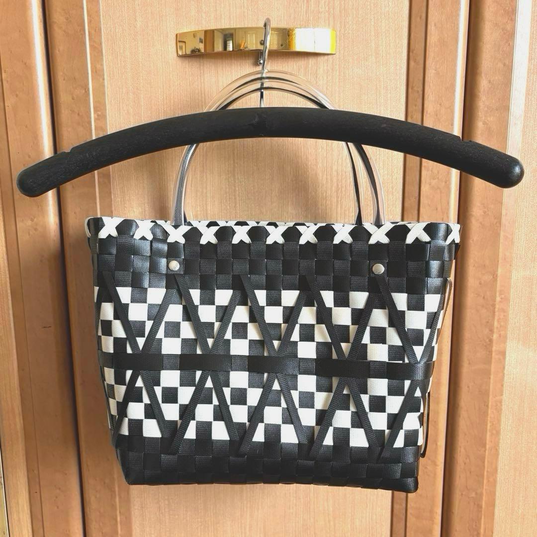 【美品】マルニ かごバッグ ブラック×ホワイト(保存袋付)