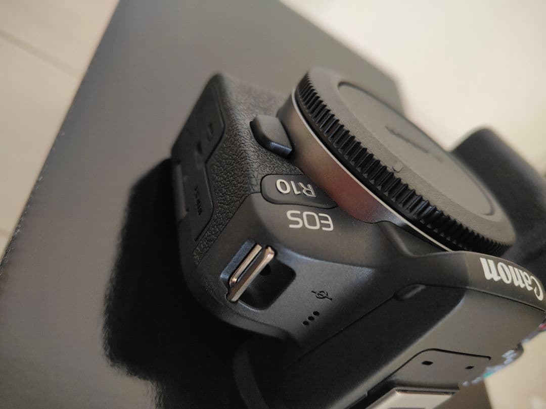 Canon EOS R10 ミラーレス一眼 本体