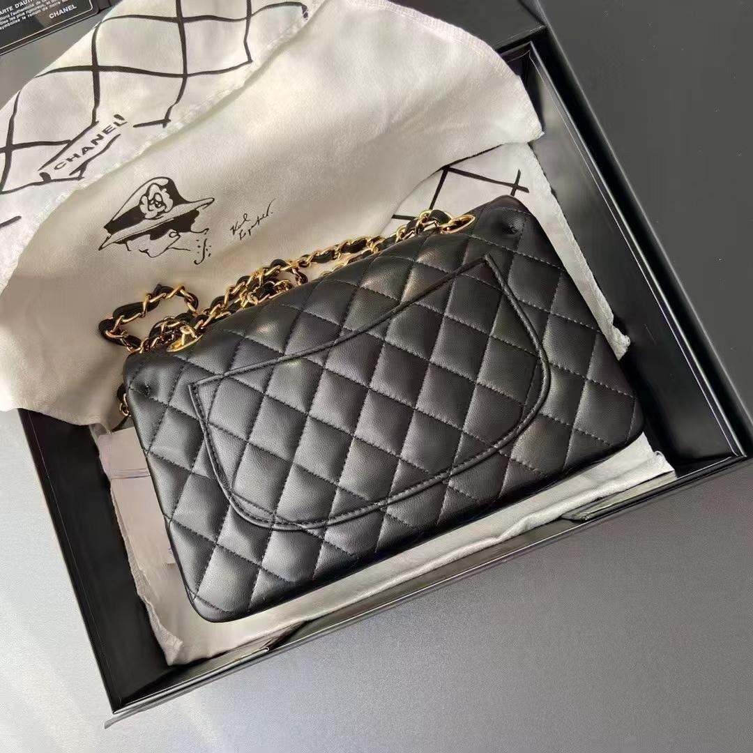 ブラックレザー ショルダーバッグ