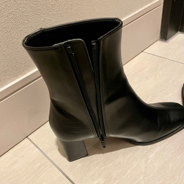 UNITED TOKYO ユナイテッドトウキョウ スクエアショートブーツ 黒