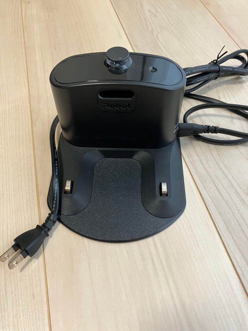 【美品・箱&充電器付き】iRobot Roomba i2 本体