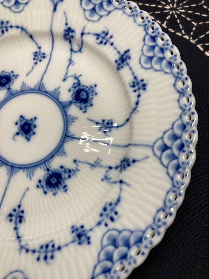 ロイヤルコペンハーゲン ブルーフルーテッド フルレース　20cm プレート
