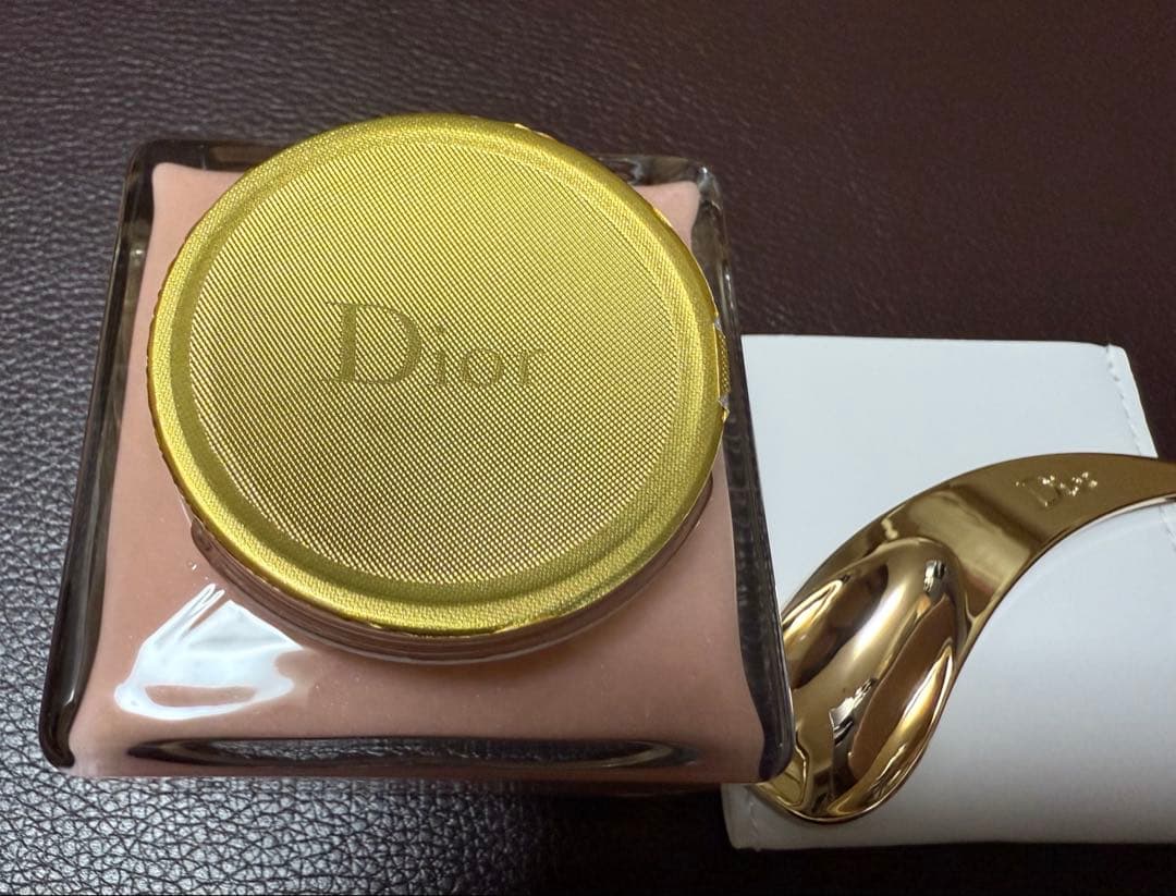 Dior ディオール　プレステージ　ル　ゴマージュ