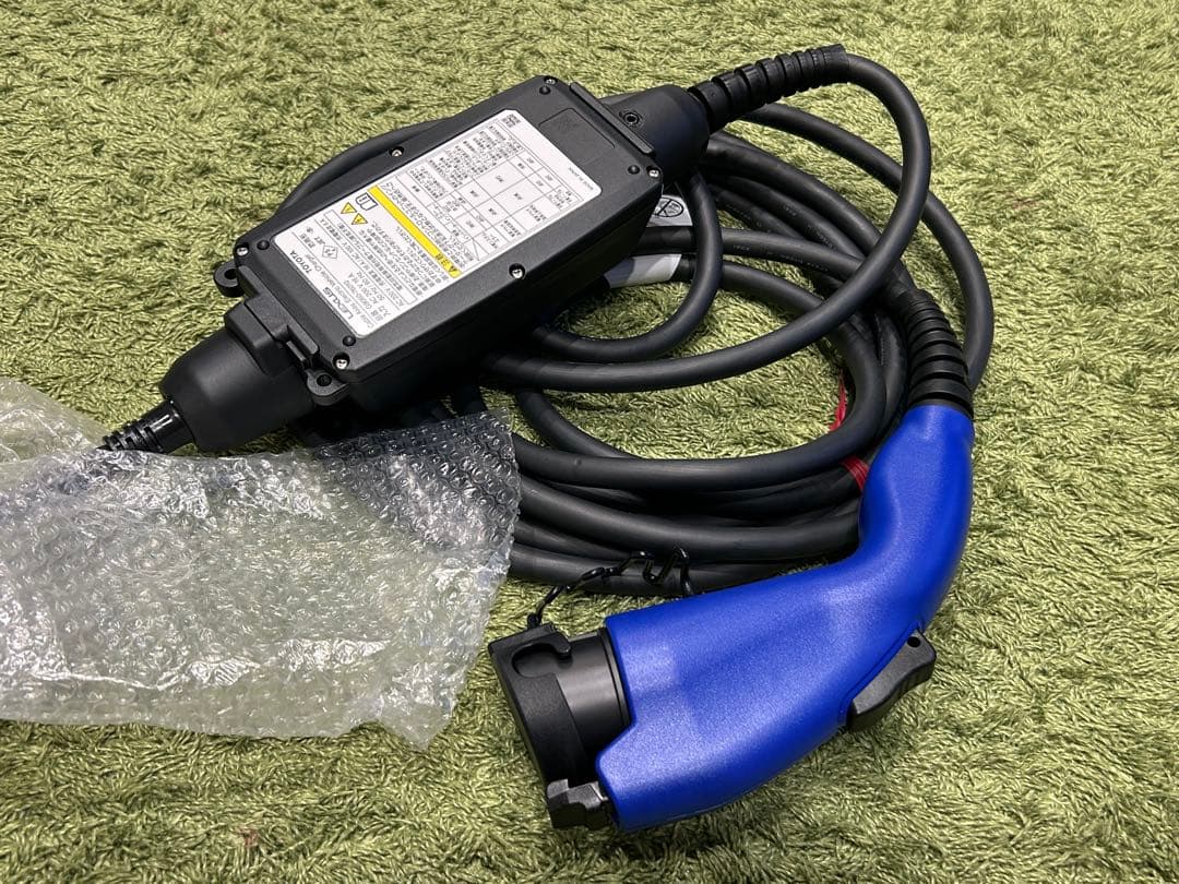 トヨタ／レクサス純正ＰＨＶ　充電ケーブル 3点セット　未使用品