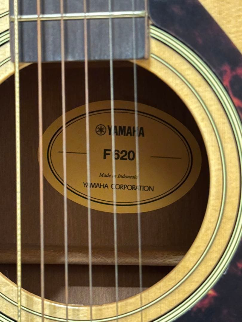 YAMAHA F620アコースティックギター
