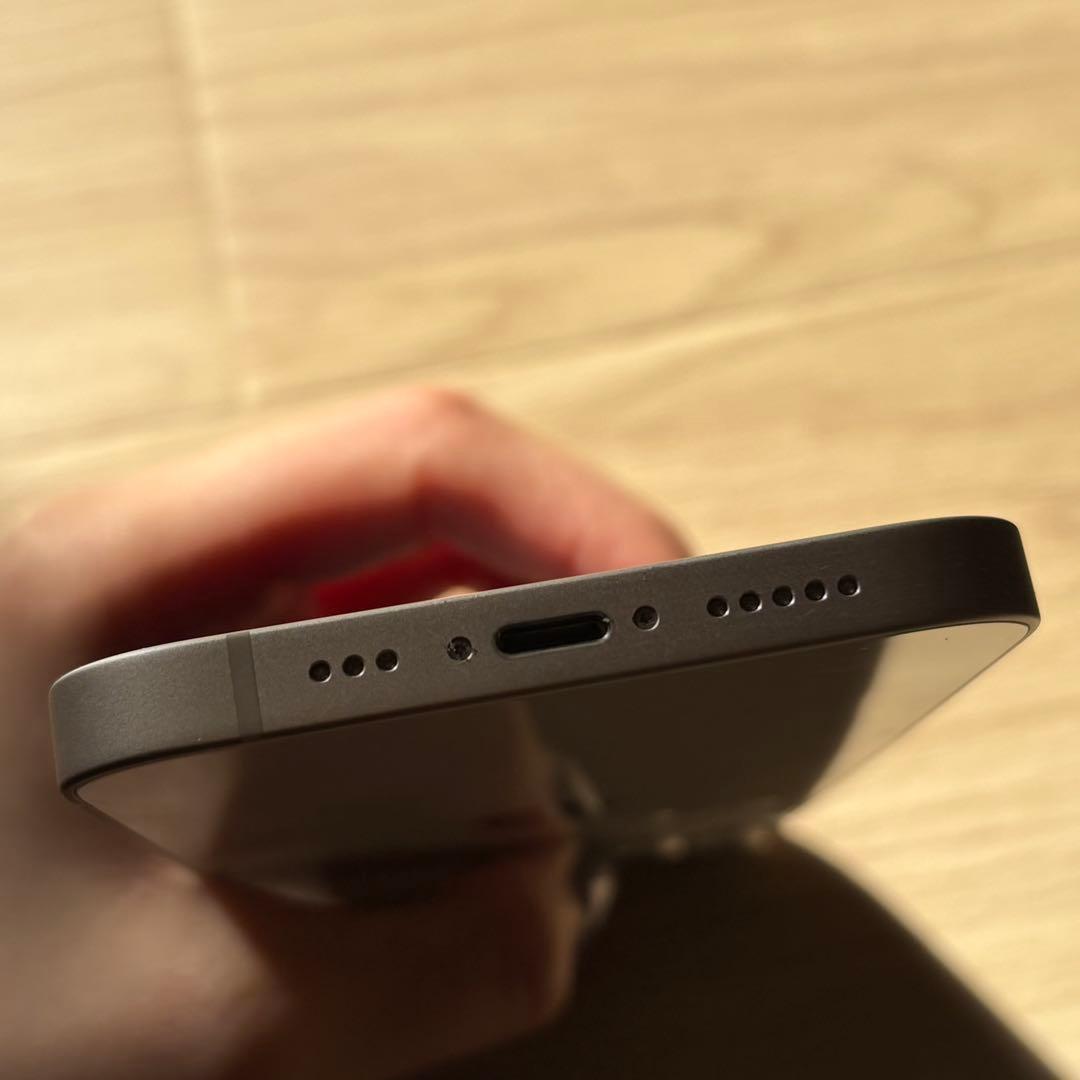 あずきさま【SIMフリー】iPhone 13 256GB 80%