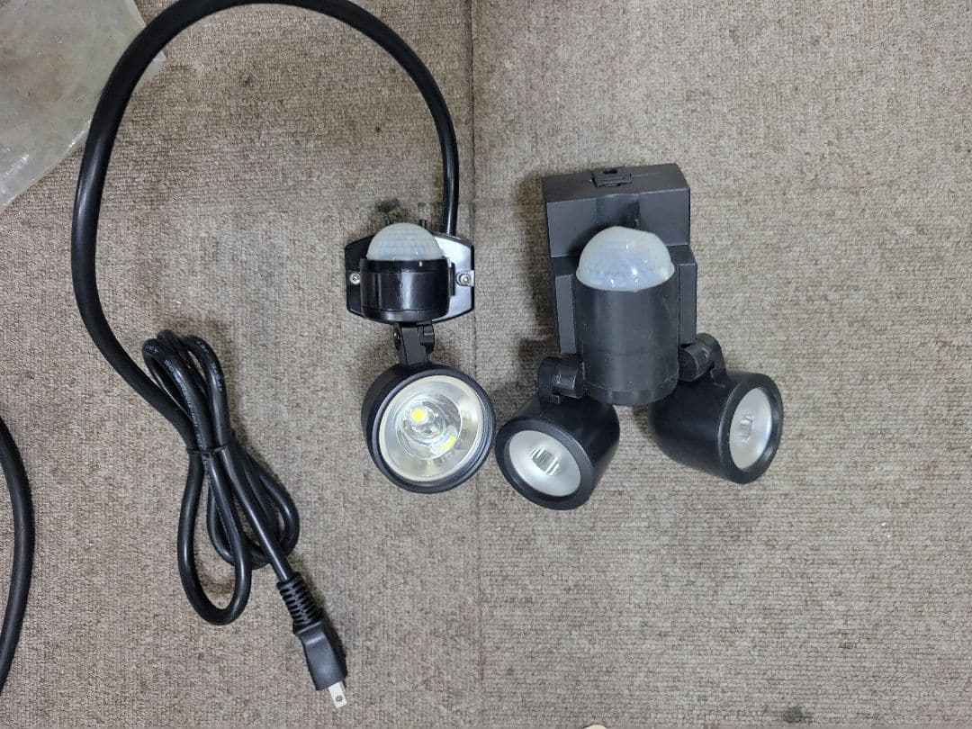 CIBIEフォグライトと黄色サイドミラー新品、ダウンサス中古　人感センサーライト