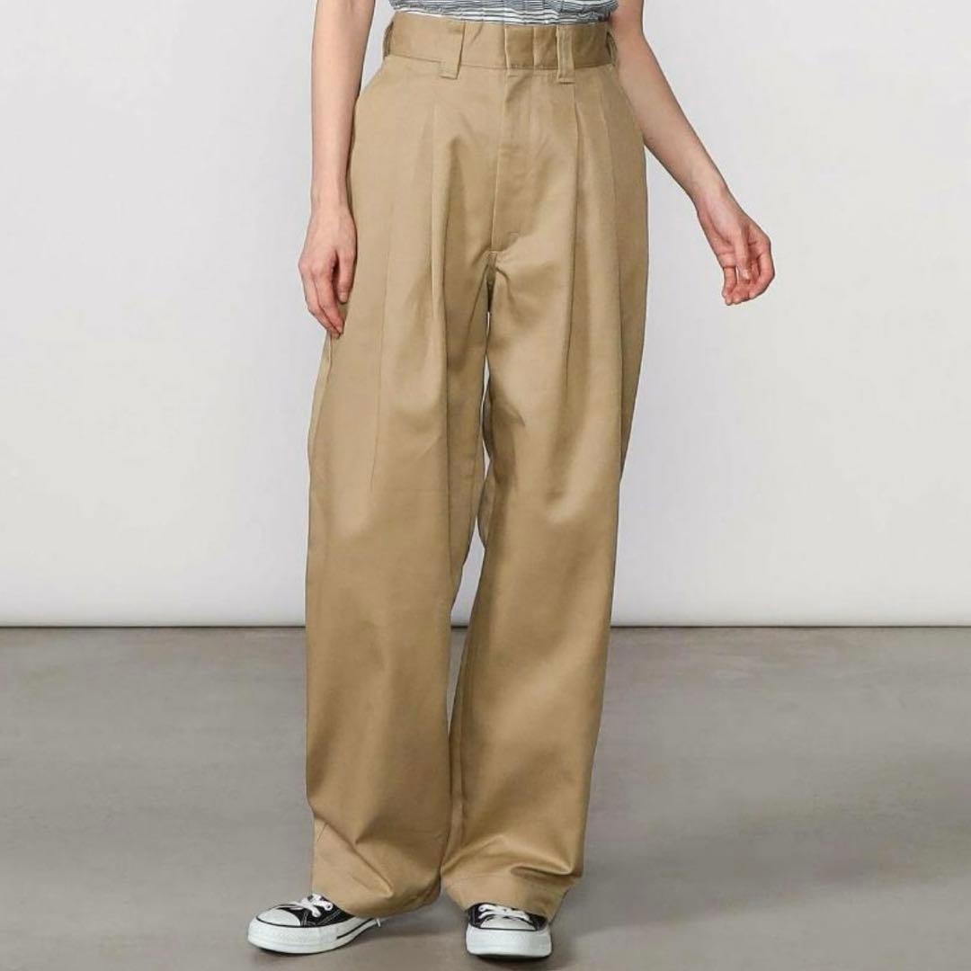 美品　ザシンゾーン　タックチノ　トムボーイパンツ ベージュ　ツータック