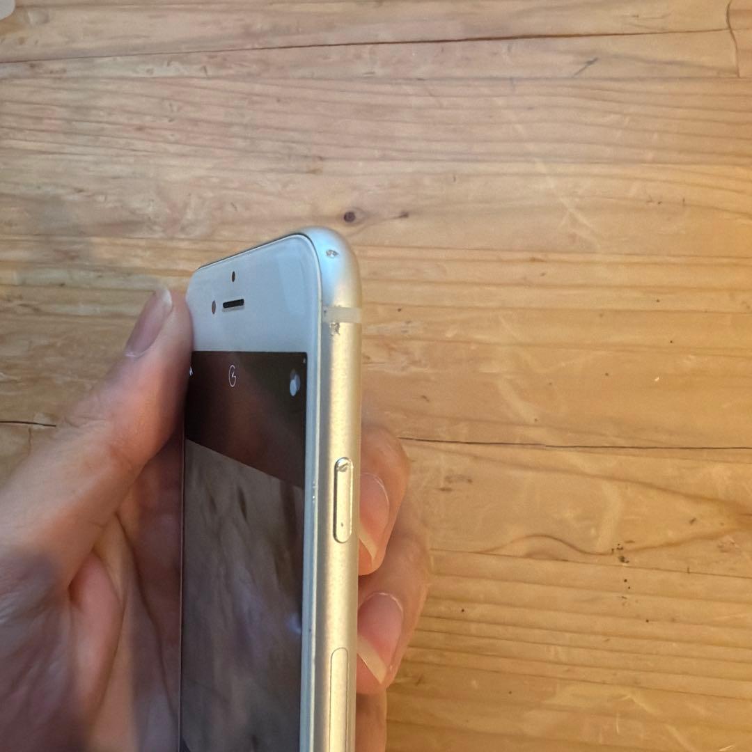 Apple iPhone 8 本体