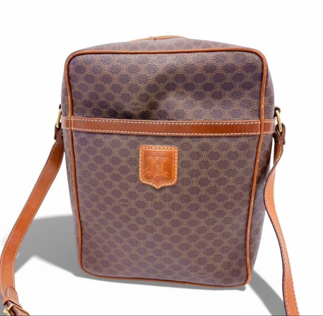 CELINE ショルダーバッグ サコッシュ ブラウン 肩掛けカバン レディース