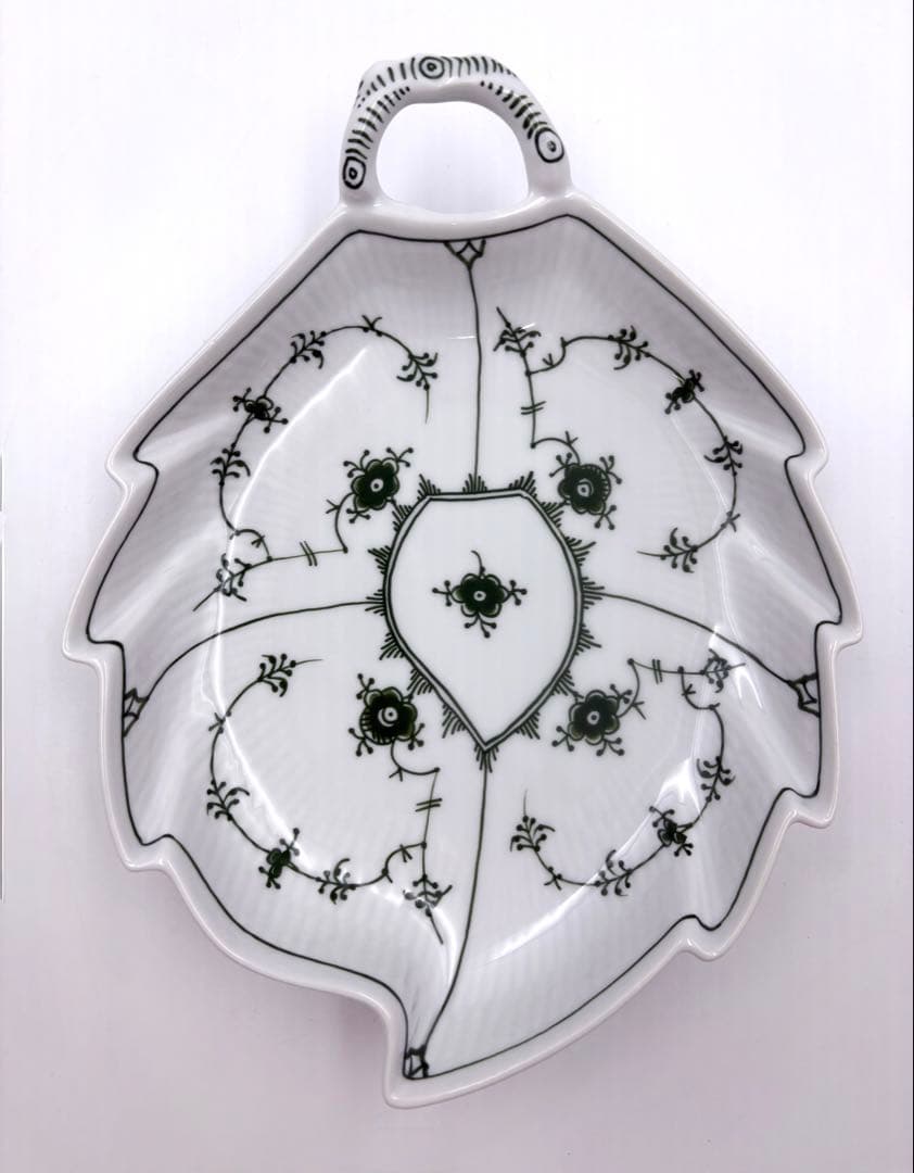 【希少】未使用保管品 ロイヤルコペンハーゲン　グリーンフルーテッド　リーフ皿箱付