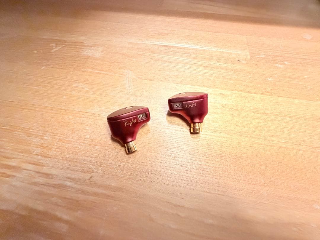 Moondrop 水月雨　ARIA2 真紅