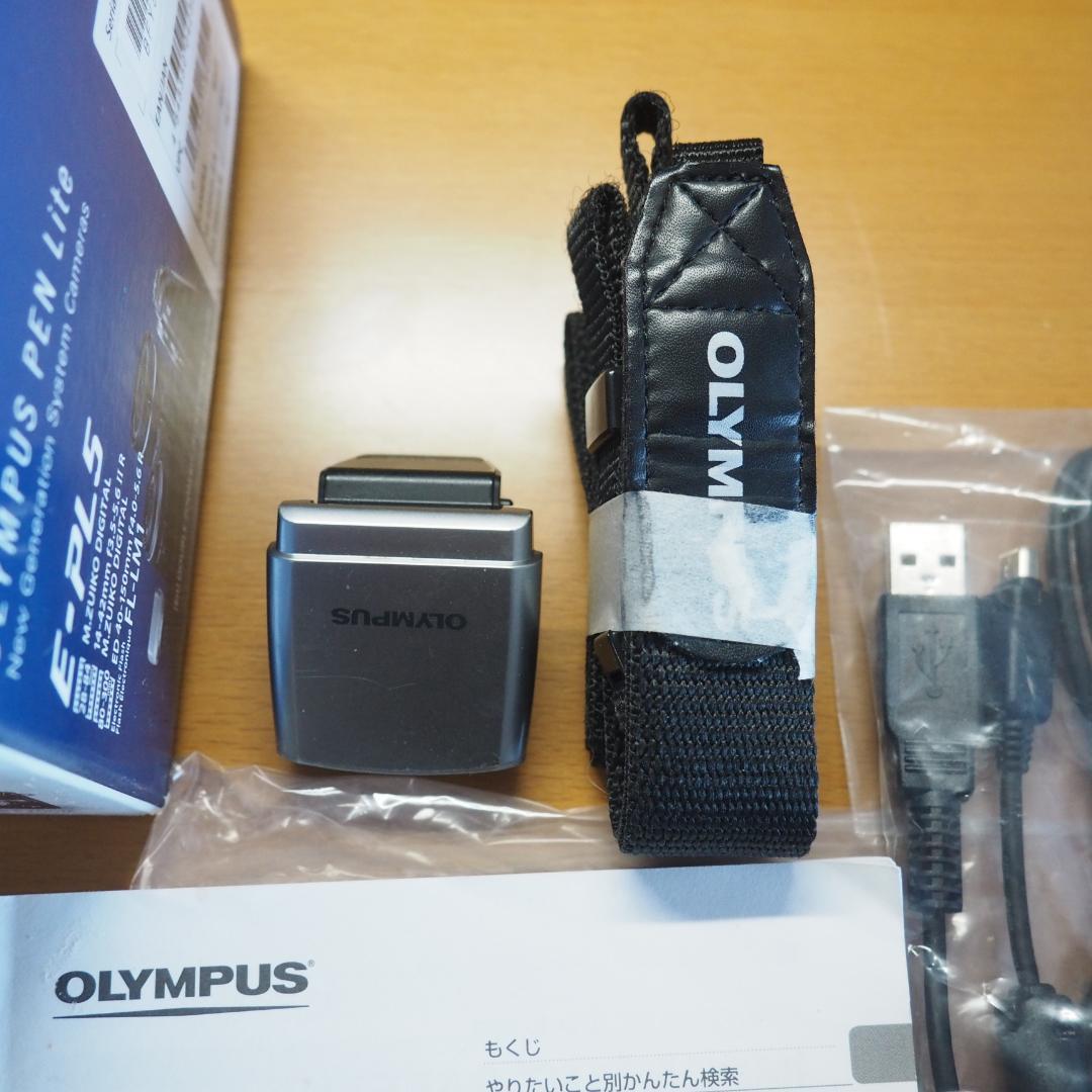 OLYMPUS E-PL5 ミラーレス一眼 ホワイト　レンズ付き　ジャンク扱い
