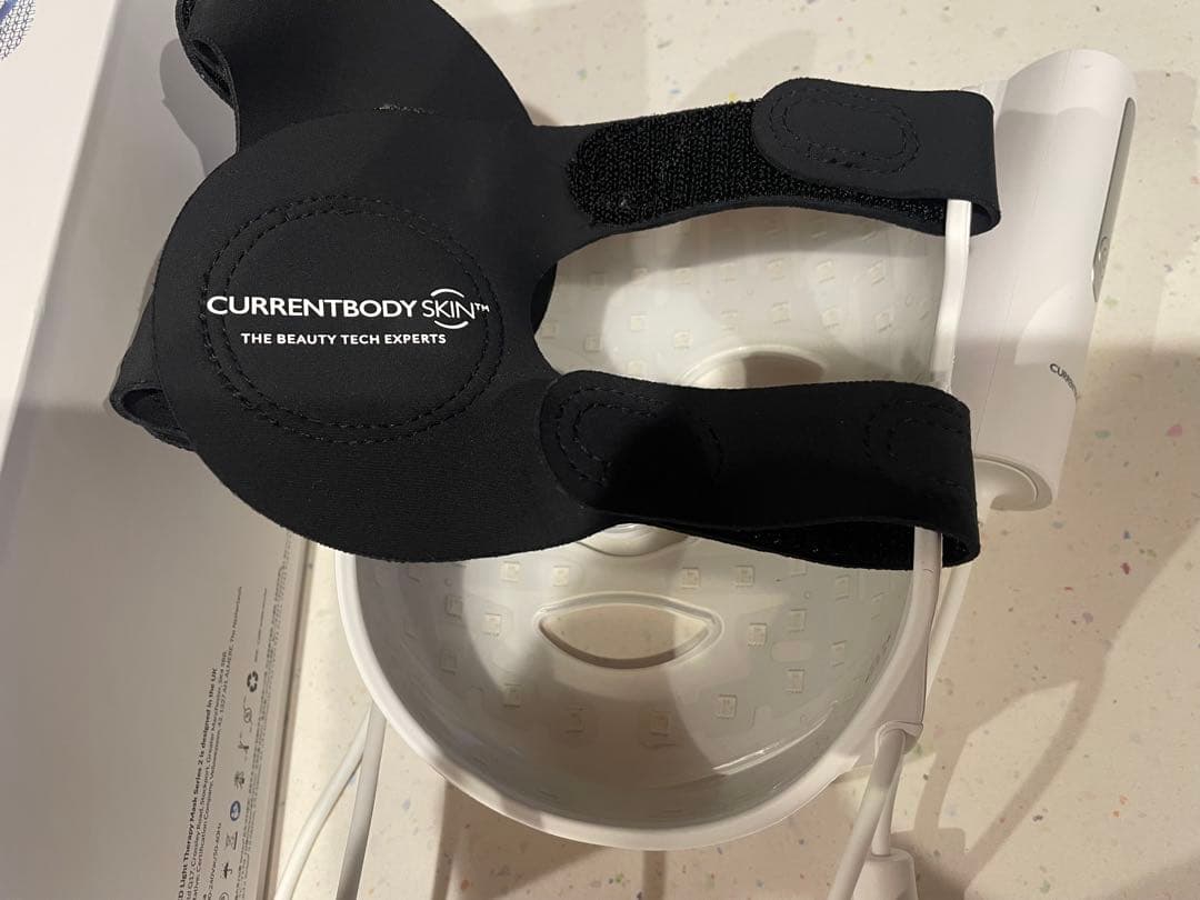 CURRENTBODY SKIN LEDライトセラピーマスク　シリーズ2