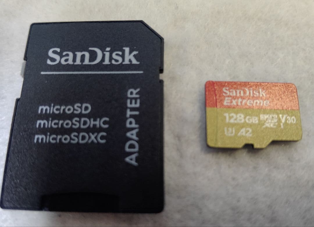 OPPO Reno7 ＋付属品（MicroSDカード128G・保護フィルム）