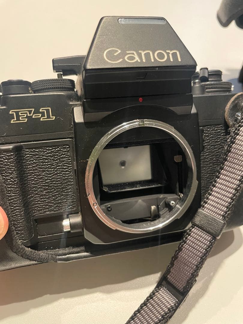 Canon F-1 一眼レフカメラ　レンズセット　カバン付