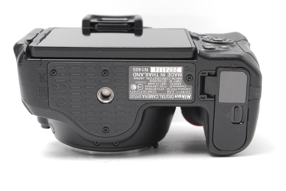 新品級ショット数　Nikon D5500　WiFI搭載　タッチパネル　スマホ転送